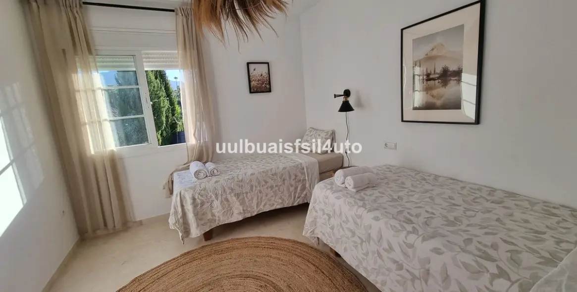 Short-term rent of townhouse in Nueva Andalucía 6