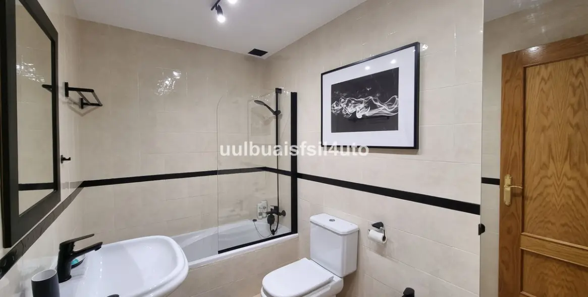 Short-term rent of townhouse in Nueva Andalucía 19