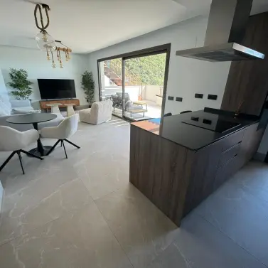 Long-term rent of penthouse in Istán