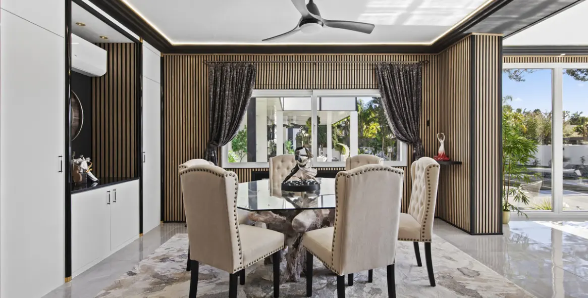 Venta de villa independiente en Estepona 18