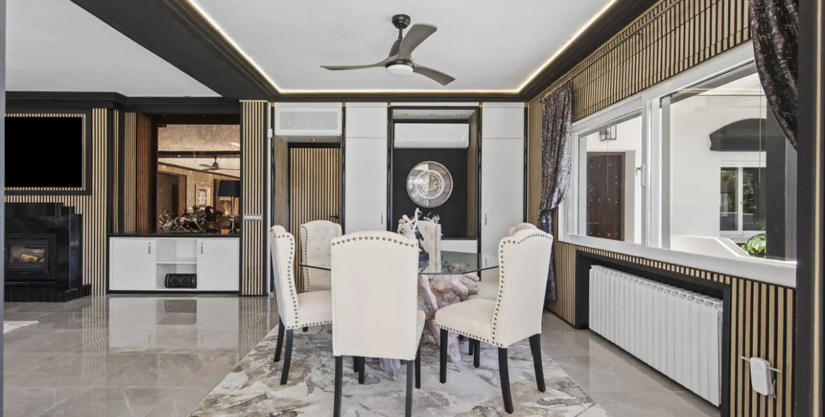 Venta de villa independiente en Estepona 20