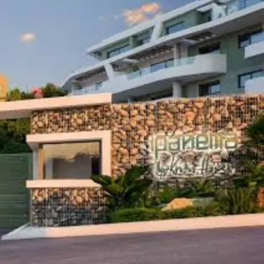 Sale of middle floor apartment in Mijas Costa