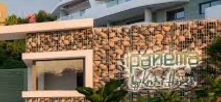 Sale of middle floor apartment in Mijas Costa 1