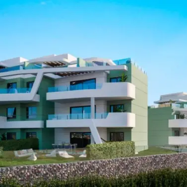 Sale of middle floor apartment in Mijas Costa