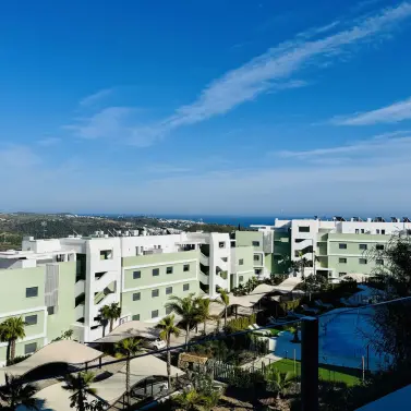 Sale of middle floor apartment in Mijas Costa