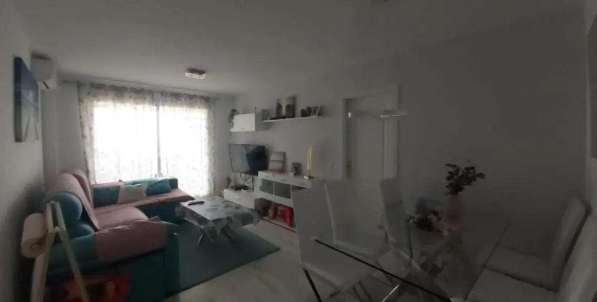 Sale of middle floor apartment in Doña Julia 2