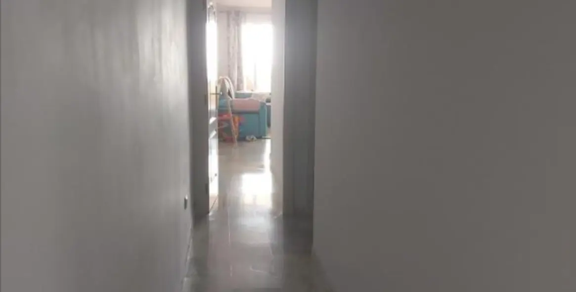 Sale of middle floor apartment in Doña Julia 8