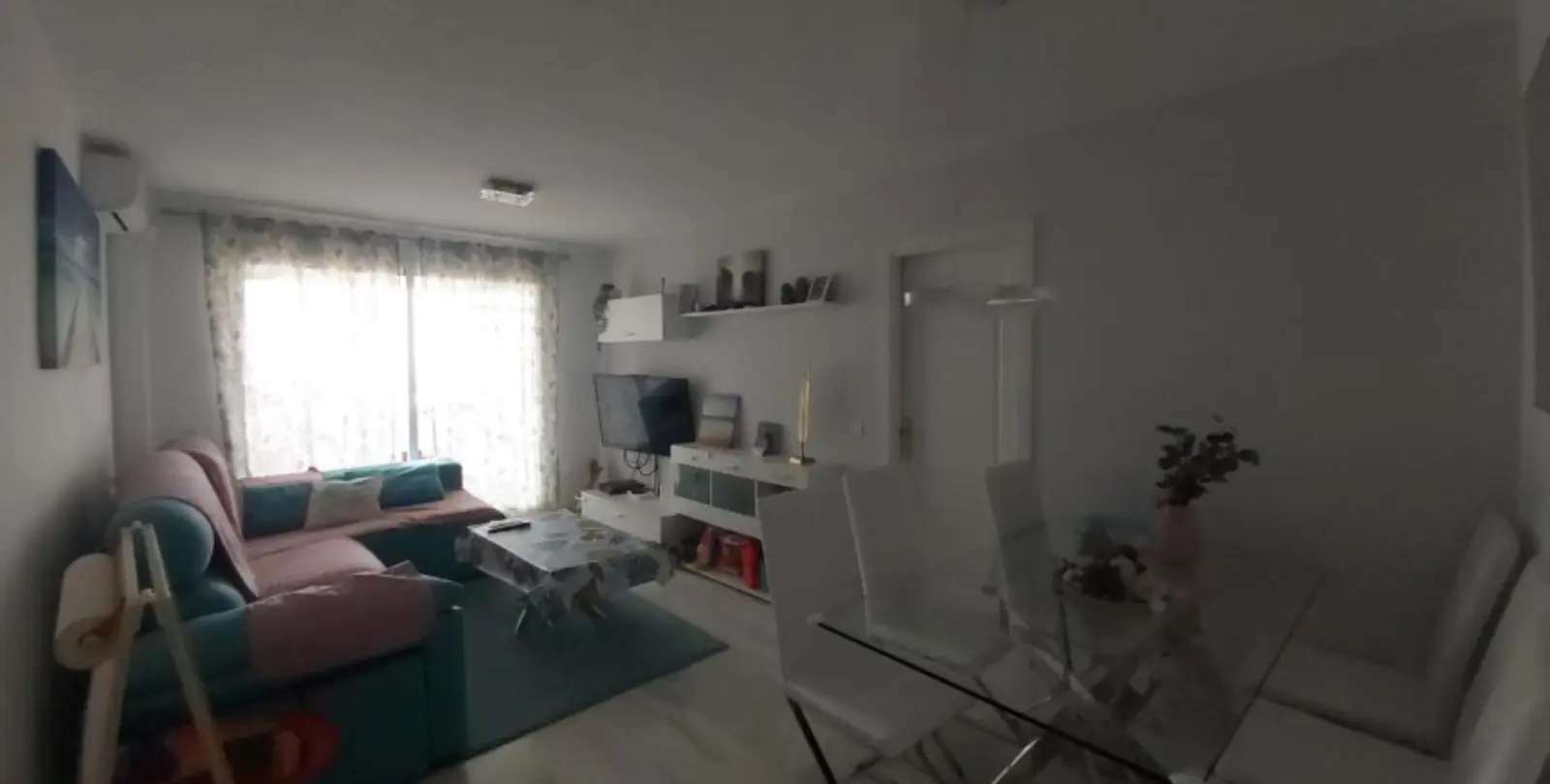Sale of middle floor apartment in Doña Julia 2