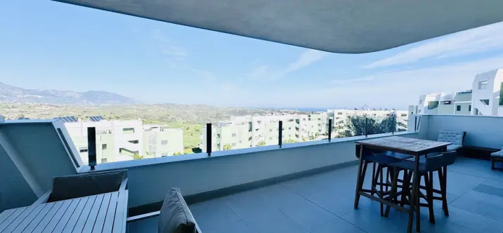 Sale of middle floor apartment in La Cala de Mijas 1