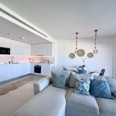 Sale of middle floor apartment in La Cala de Mijas