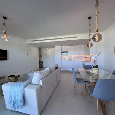 Sale of middle floor apartment in La Cala de Mijas
