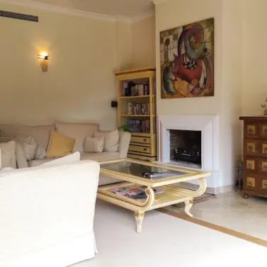 Sale of ground floor apartment in Benahavís