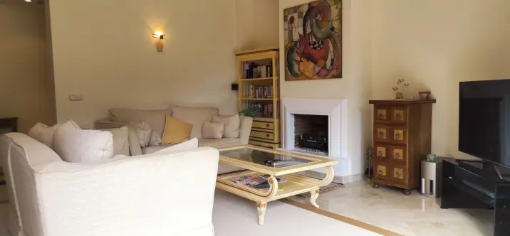 Sale of ground floor apartment in Benahavís 4