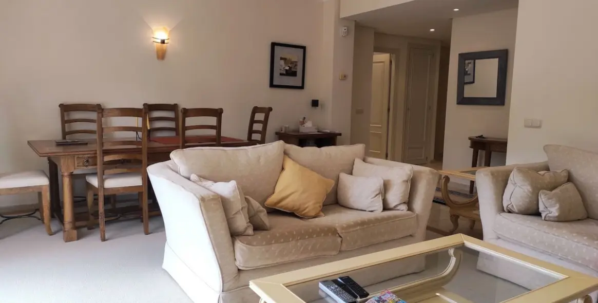 Sale of ground floor apartment in Benahavís 19