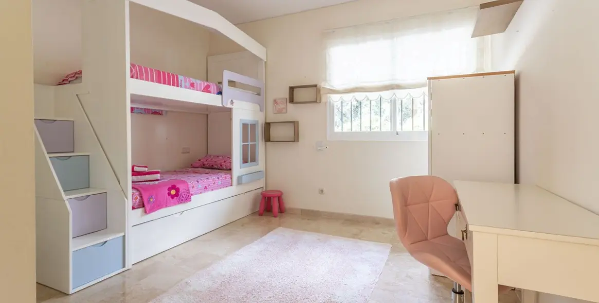 Продажа апартаментов на первом этаже в Benahavís 22