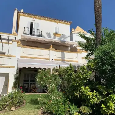 Продажа таунхауса в New Golden Mile