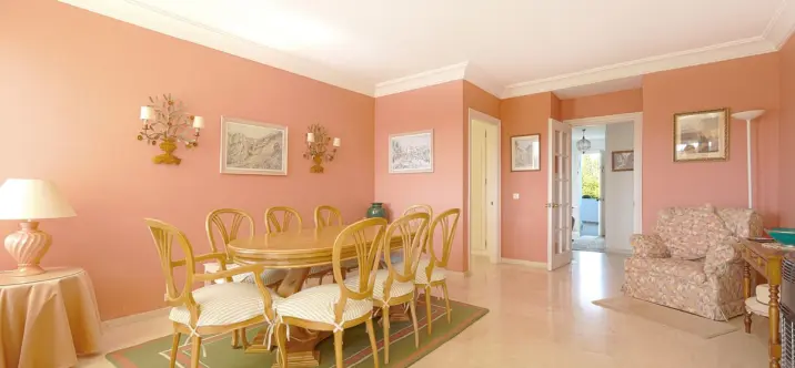 Sale of middle floor apartment in Guadalmina Alta 3