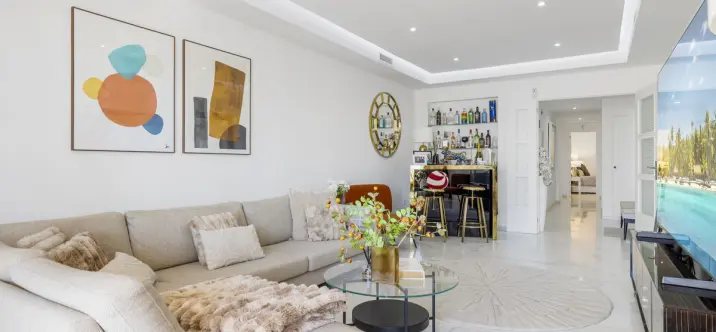 Sale of ground floor apartment in Torrequebrada 2