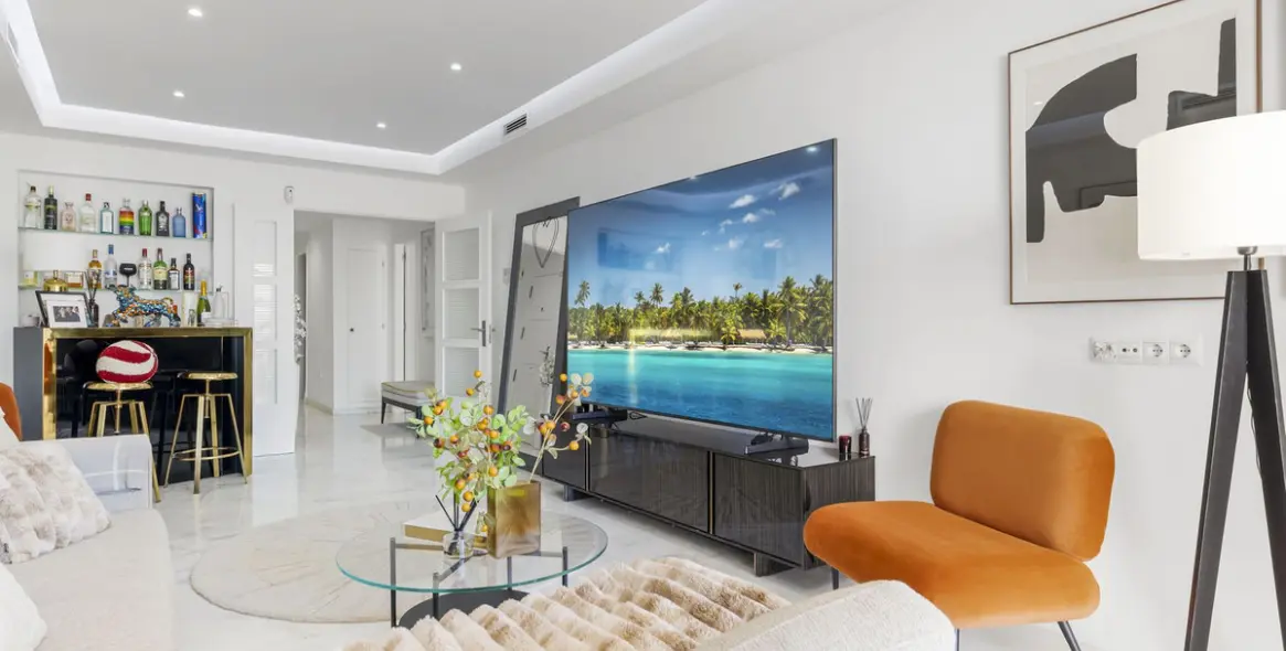 Sale of ground floor apartment in Torrequebrada 8