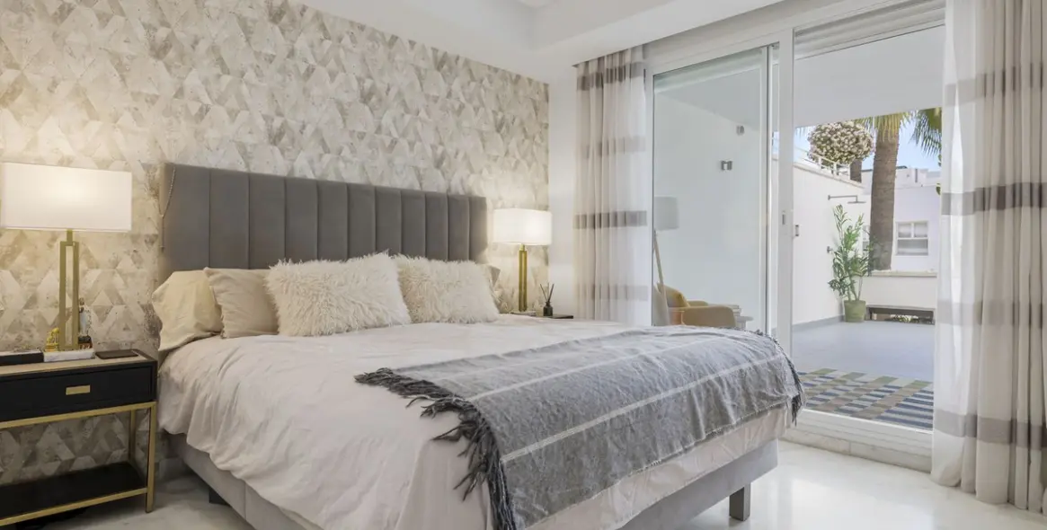 Sale of ground floor apartment in Torrequebrada 15