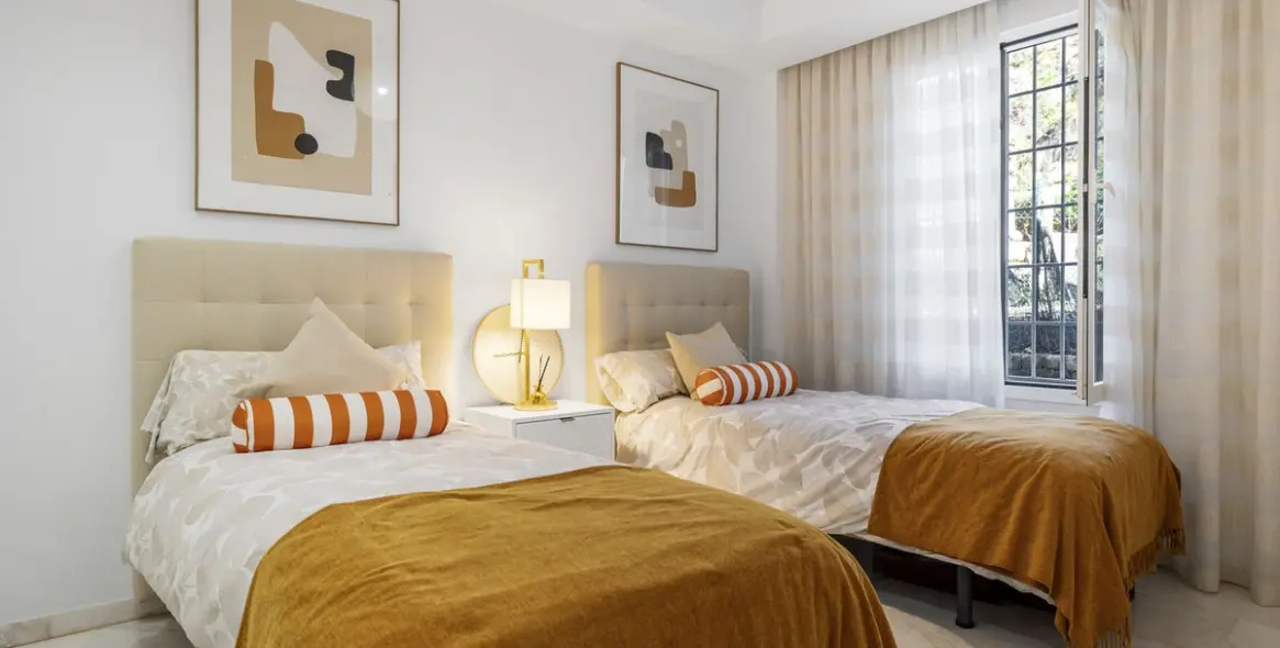 Sale of ground floor apartment in Torrequebrada 20