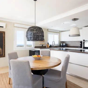 Sale of penthouse in El Paraiso