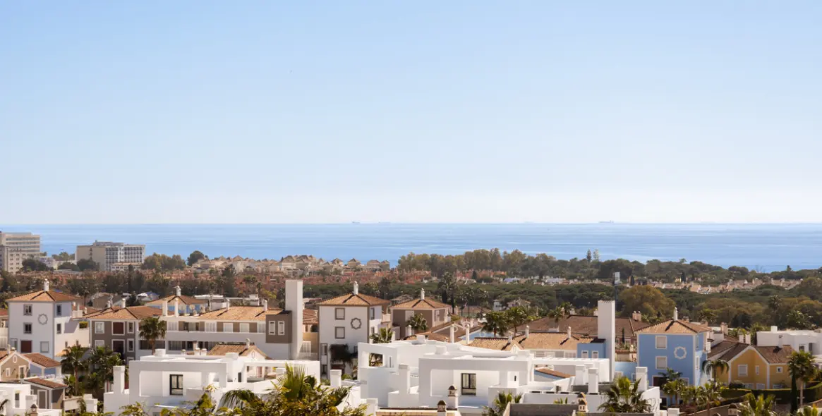 Sale of penthouse in El Paraiso 23