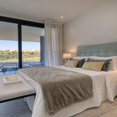 Sale of penthouse in Estepona