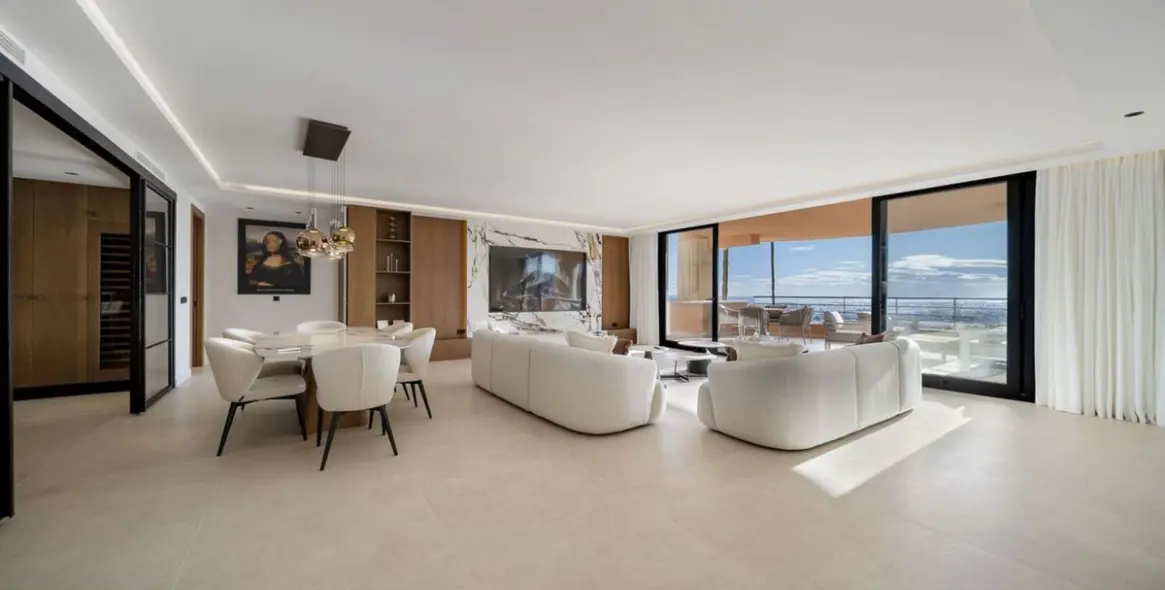 Venta de apartamento en planta media en Nueva Andalucía 5