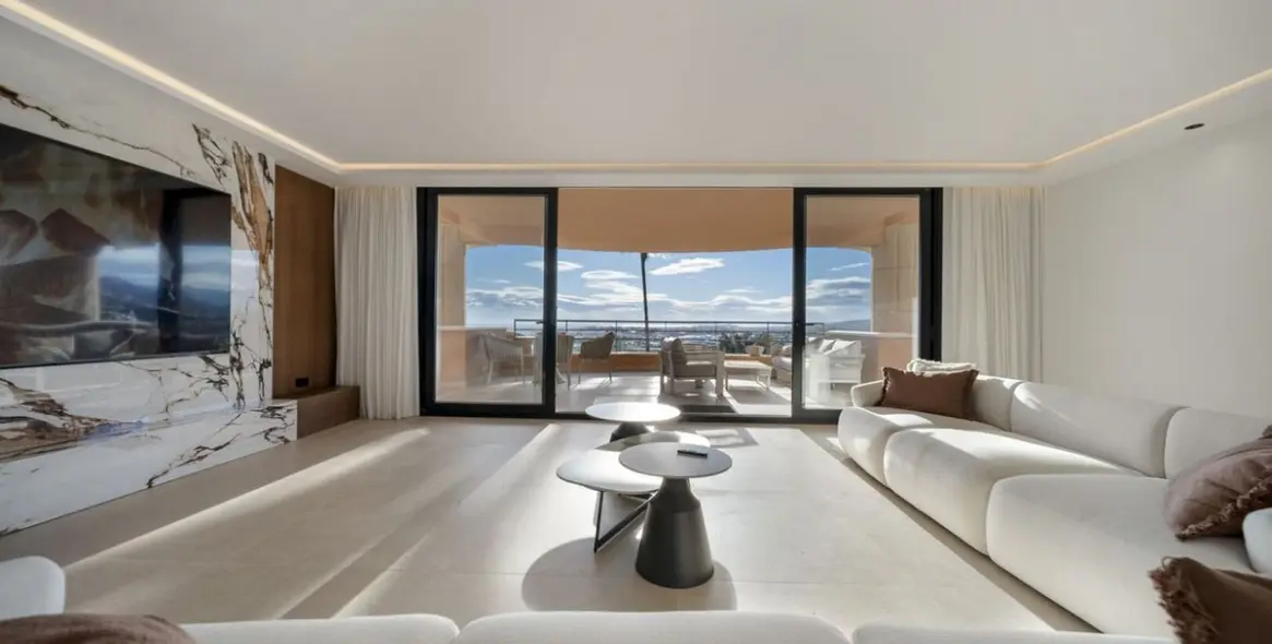 Venta de apartamento en planta media en Nueva Andalucía 7