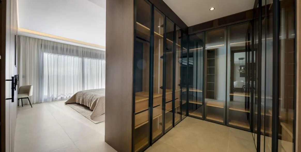 Venta de apartamento en planta media en Nueva Andalucía 21