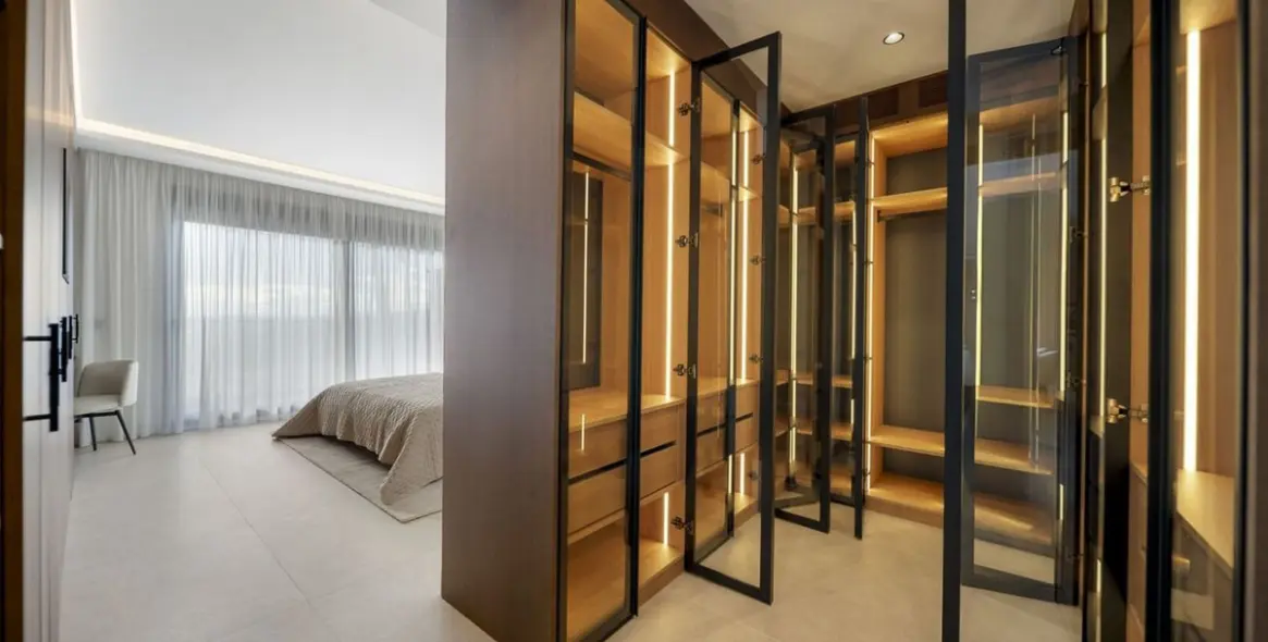 Venta de apartamento en planta media en Nueva Andalucía 22