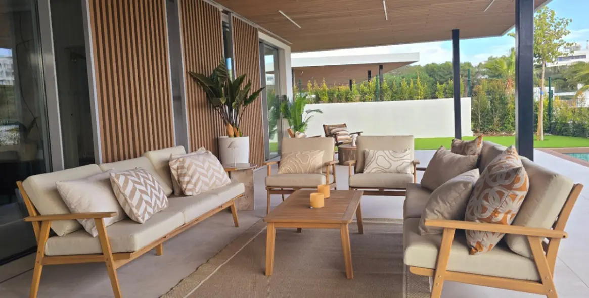 Продажа двухуровневых апартаментов в Marbella 26