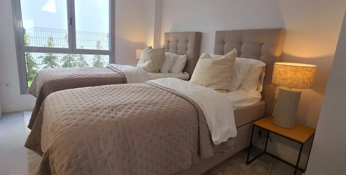 Продажа двухуровневых апартаментов в Marbella 42