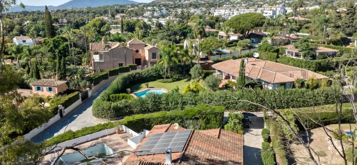 Venta de villa independiente en Marbella 2