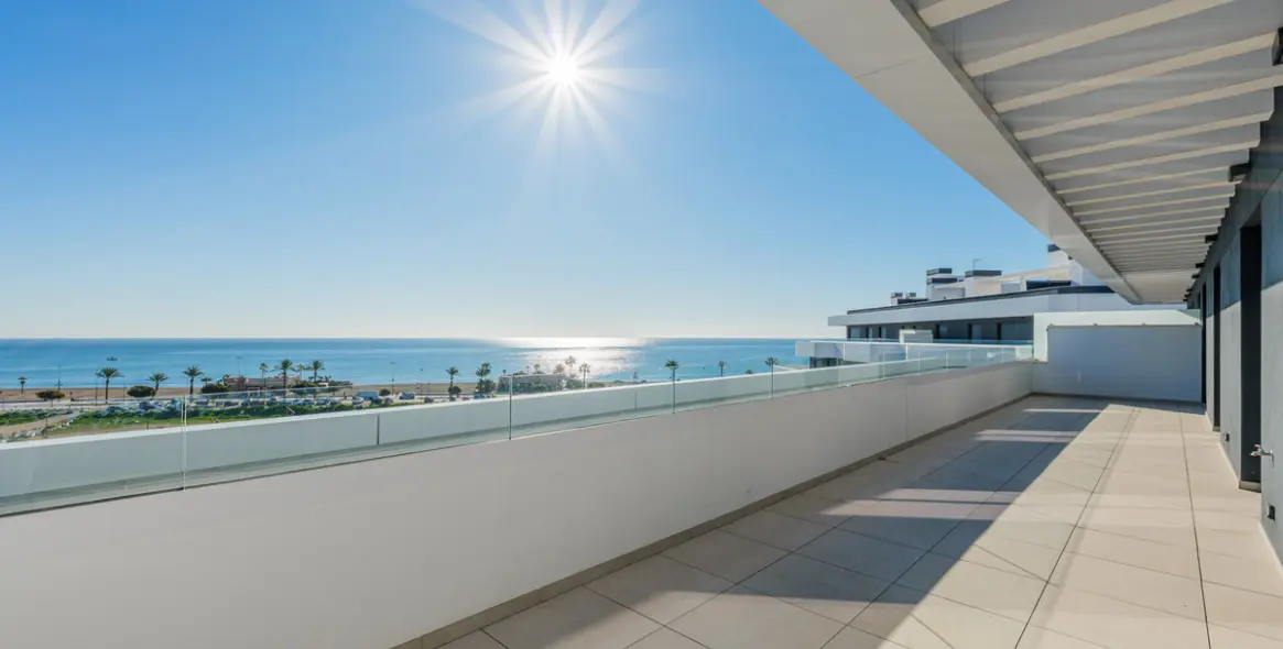 Venta de ático en Playamar 9