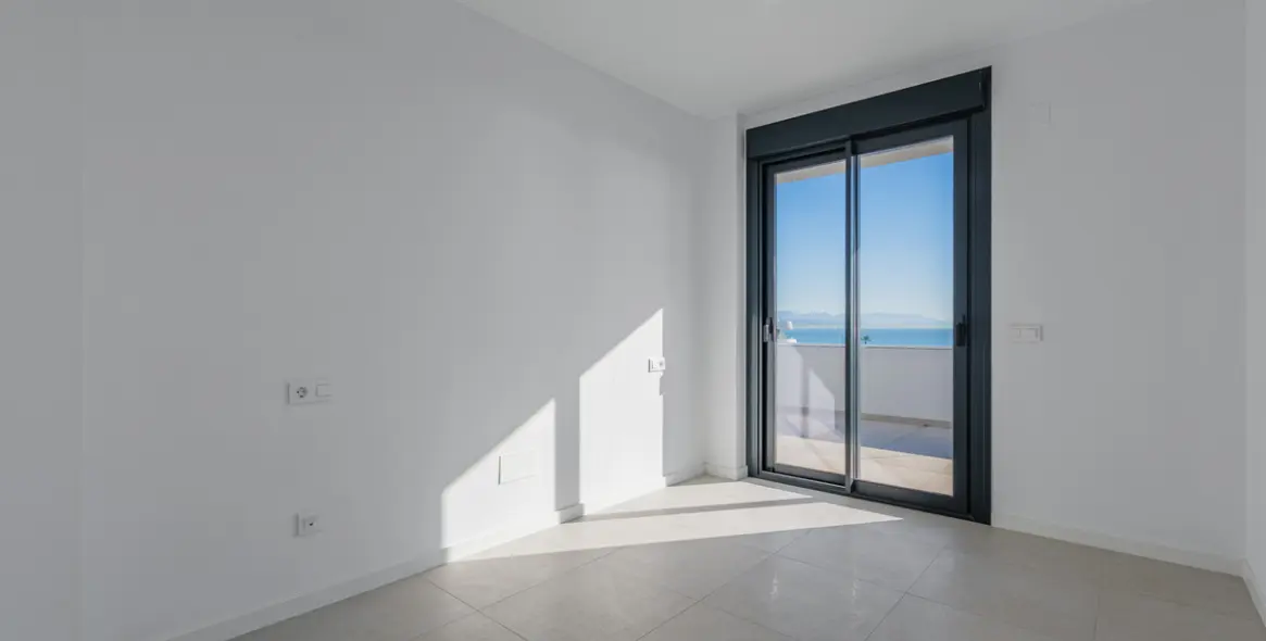 Venta de ático en Playamar 11