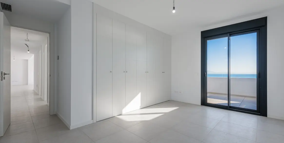 Venta de ático en Playamar 16