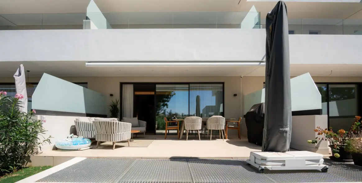 Short-term rent of semi-detached house in Elviria 1