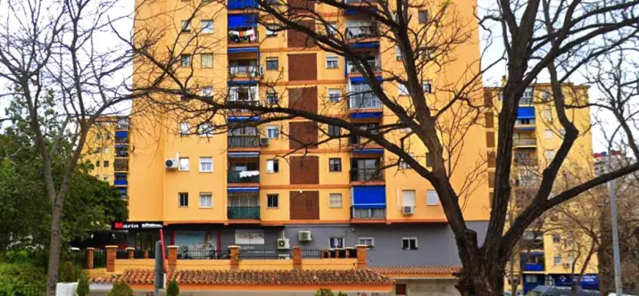 Продажа апартаментов на среднем этаже в Marbella 0