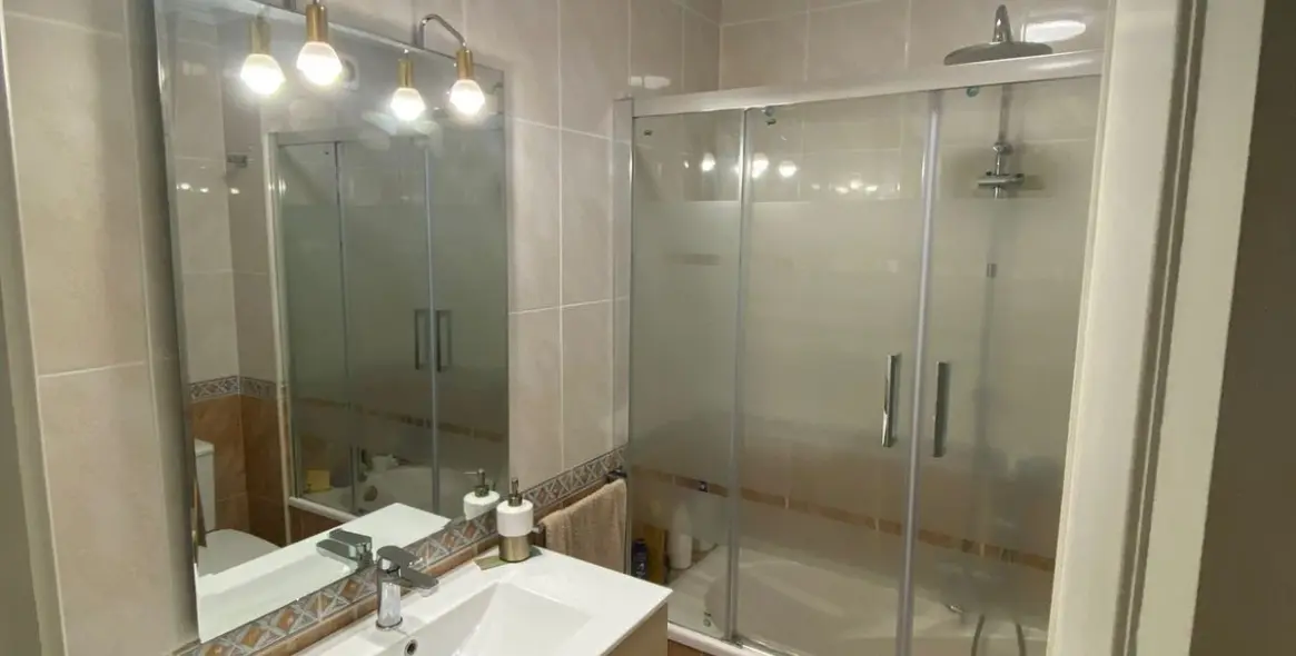 Продажа апартаментов на среднем этаже в Marbella 10