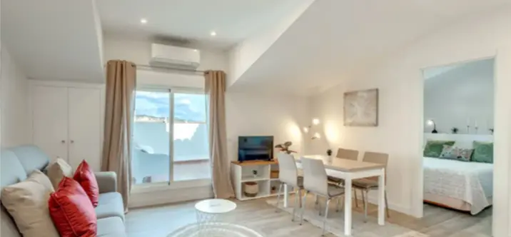 Продажа пентхауса в The Golden Mile 3