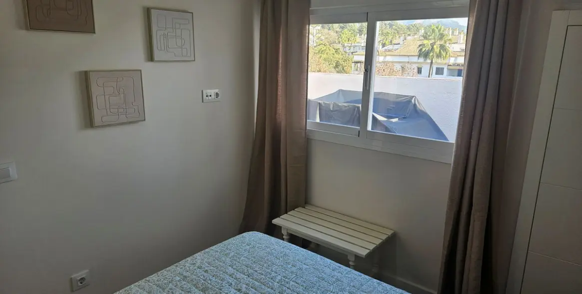 Продажа пентхауса в The Golden Mile 9