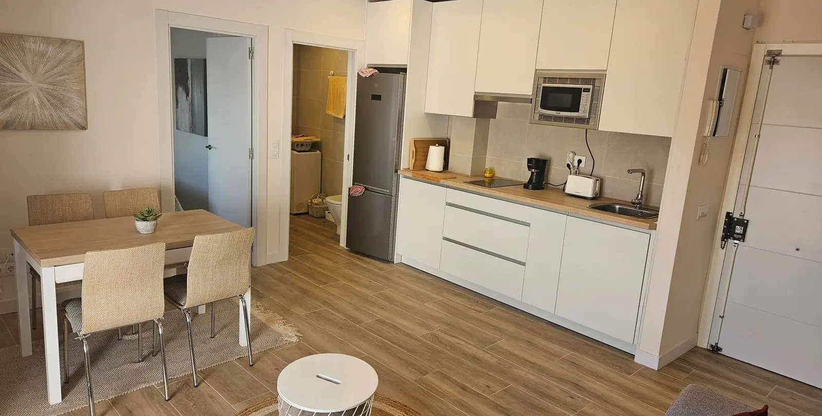Sale of penthouse in The Golden Mile 5