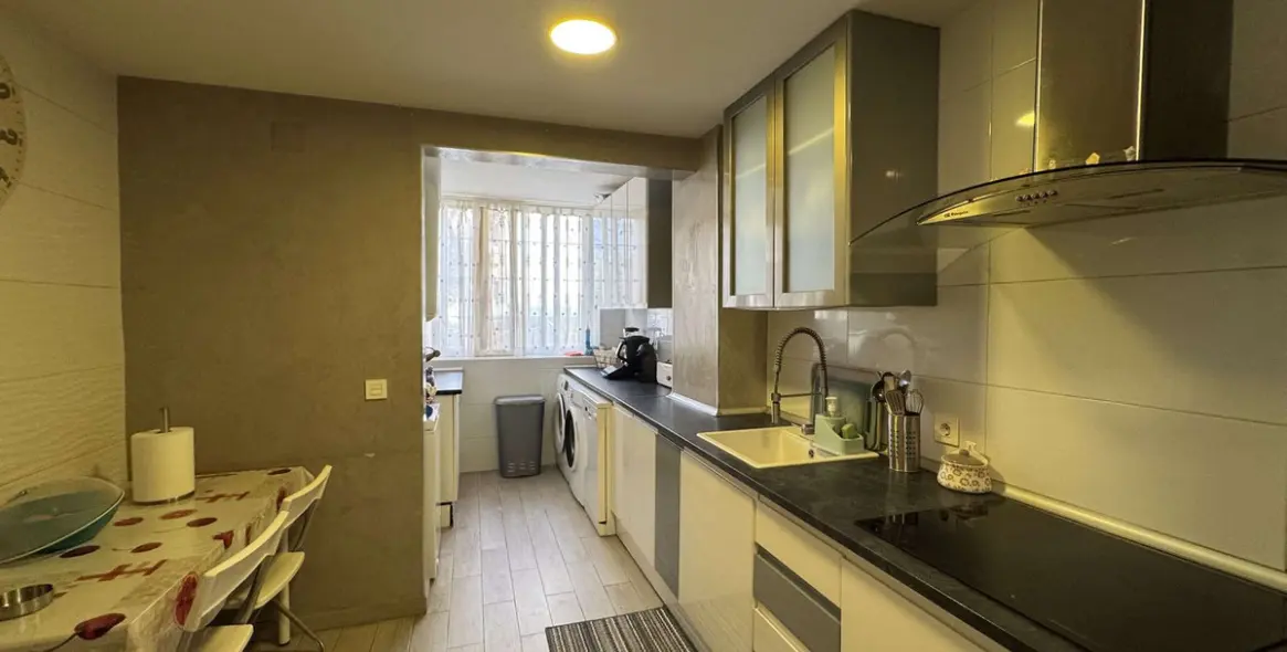 Sale of ground floor apartment in Marbella 9