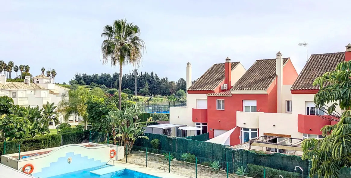 Sale of townhouse in Selwo 1