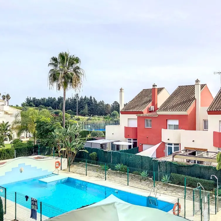 Sale of townhouse in Selwo