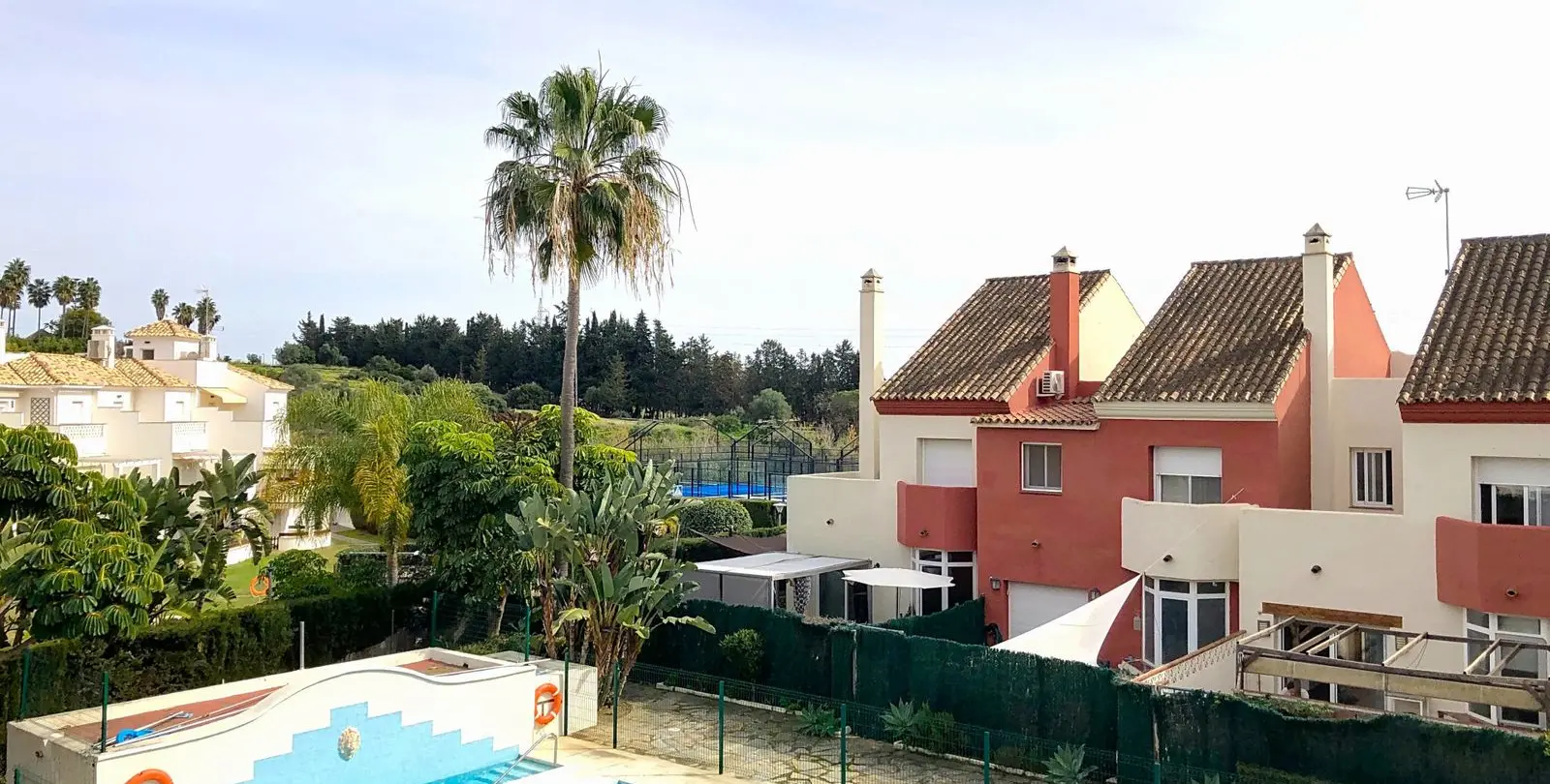 Venta de adosado en Selwo 22