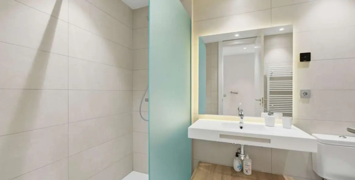 Sale of ground floor apartment in Estepona 11