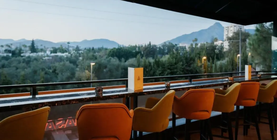 Sale of restaurant in Nueva Andalucía 2